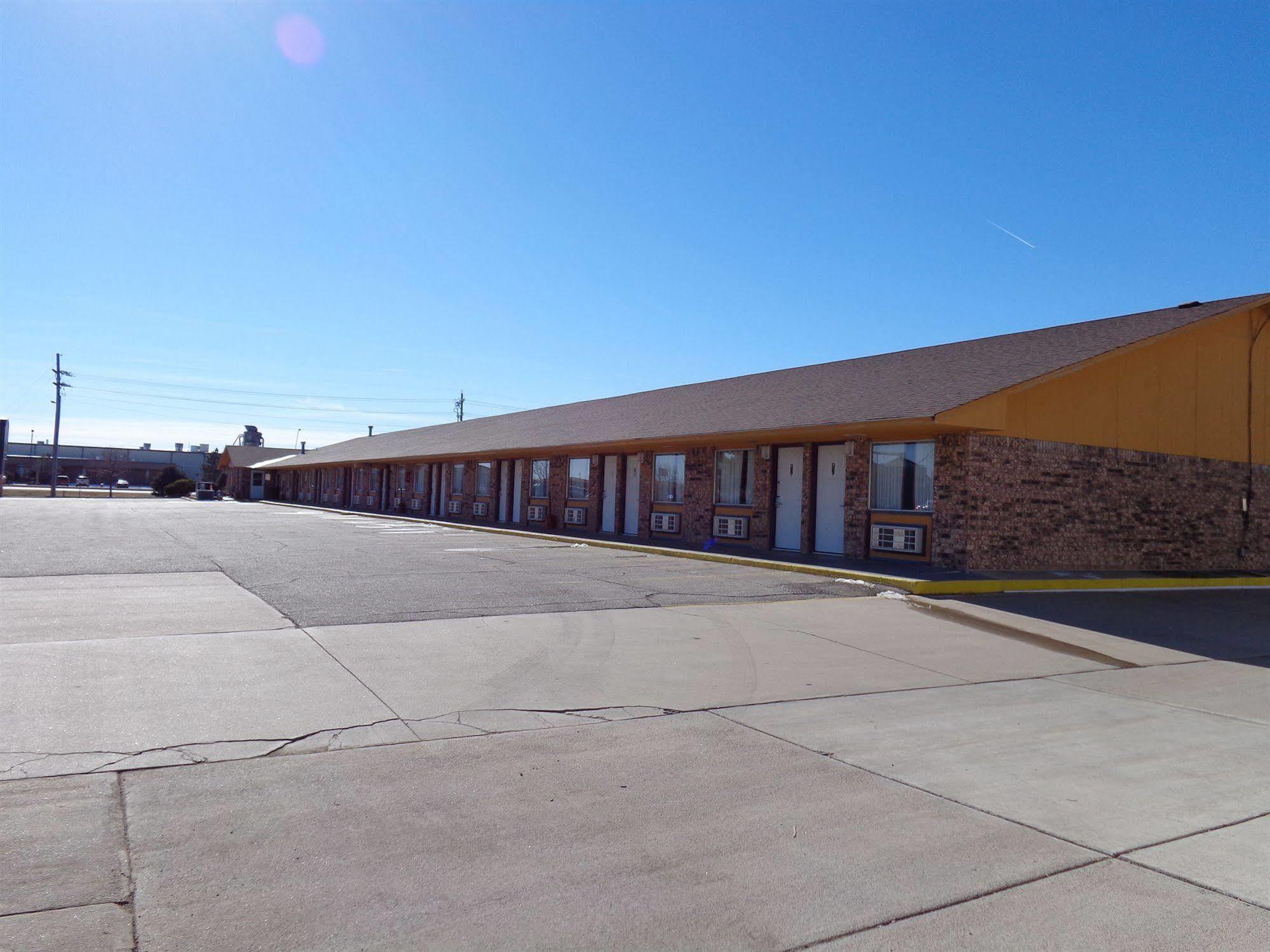 National 9 Inn Garden City Exterior foto